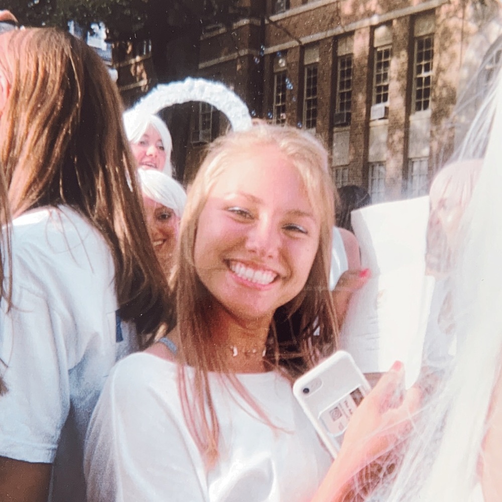 Meet your Posher, Lily